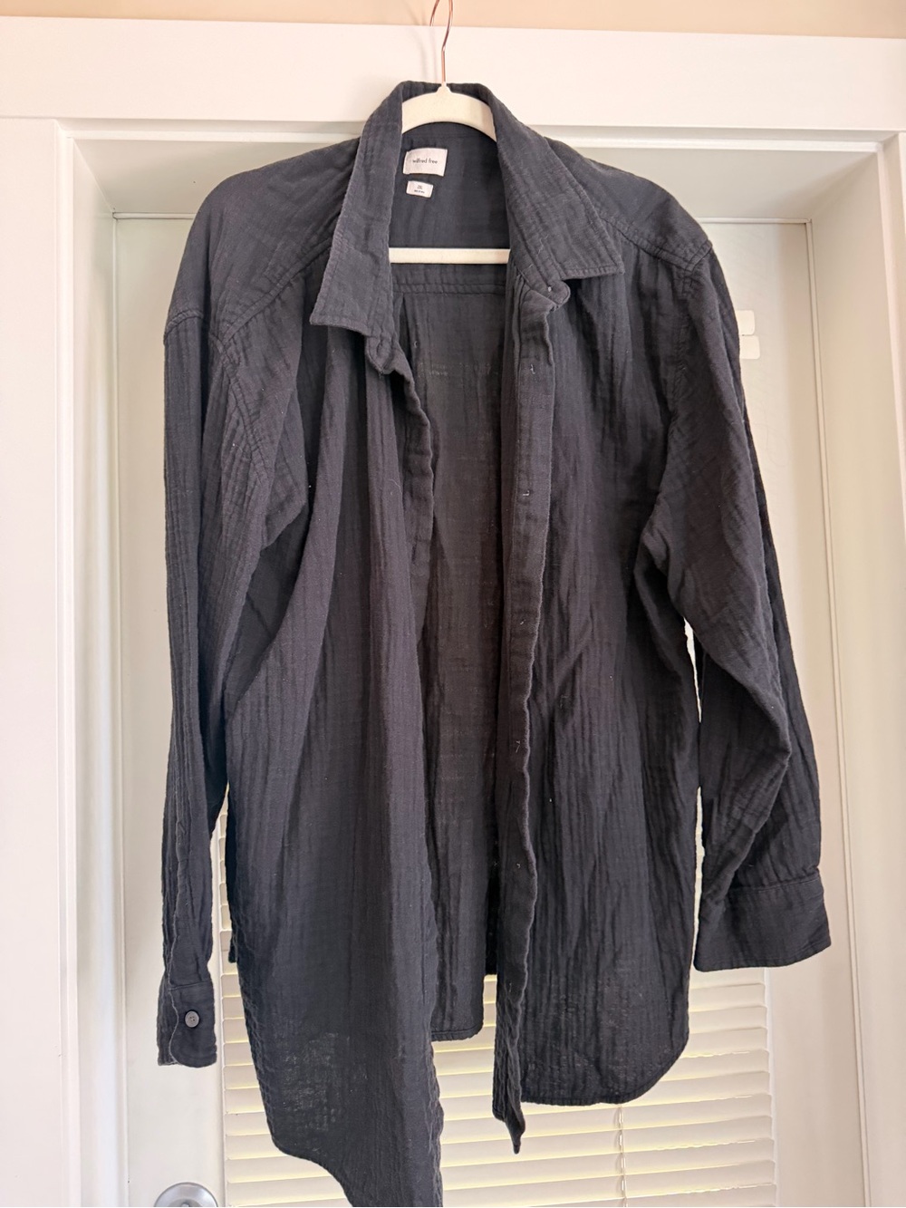 Aritzia Black Textured Lightweight Shirt-Jacket